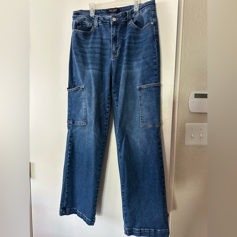 Judy Blue wide leg cargo jeans 13/31